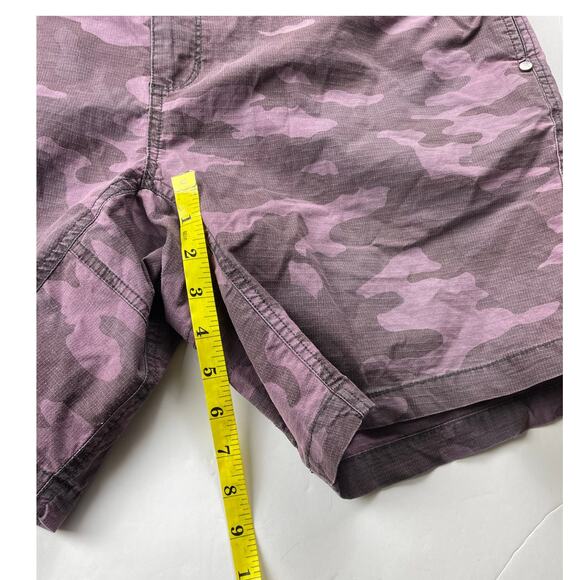 Vuori Camouflage Ripstop Shorts - Men’s XXL - Great Condition - Picture 10 of 10